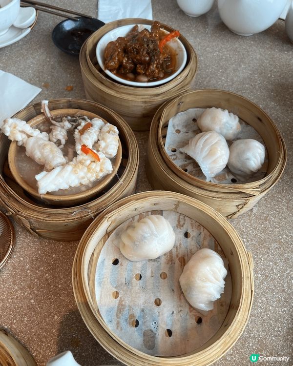 今日帶大家去東涌高質飲茶地方，就係位於東薈城嘅六小館，佢每樣...