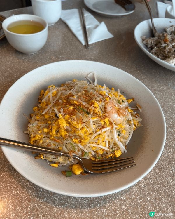 今日帶大家去東涌高質飲茶地方，就係位於東薈城嘅六小館，佢每樣...