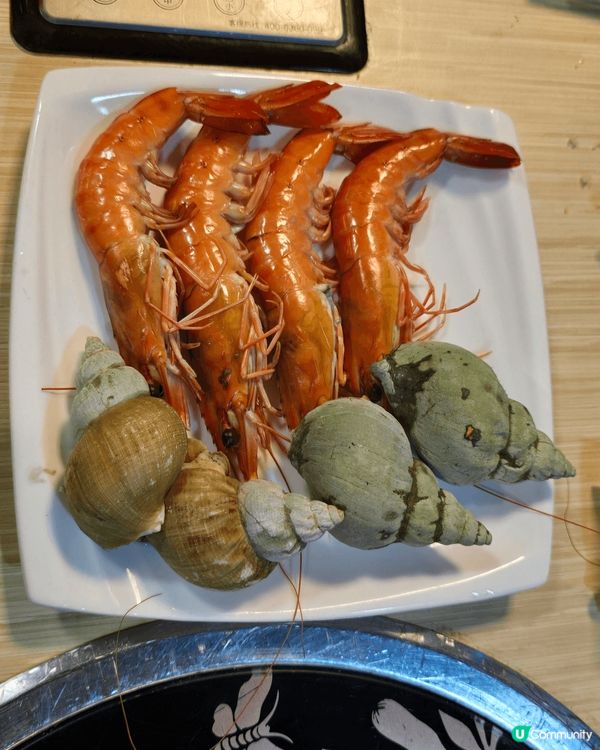 蟹仙蒸氣火鍋-海鮮新鮮！無論是清蒸或是刺身，都能感受到滿滿的...