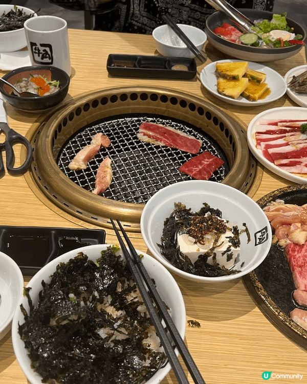 牛角燒肉 （位於荃灣分店 坐位夠大夠舒適 兩人餐分量多👍雞肉...