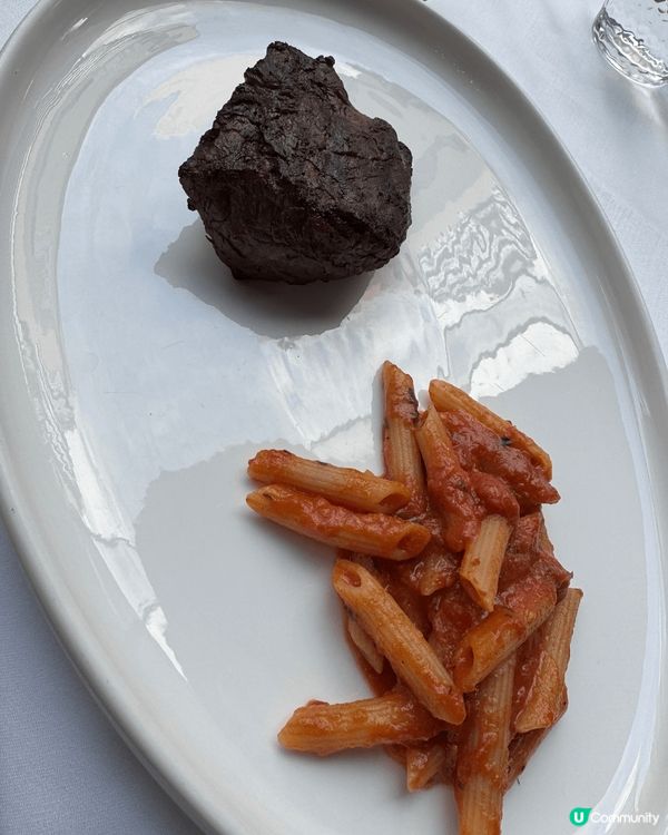 New York Cut brunch有湯或沙律，牛扒及意粉...