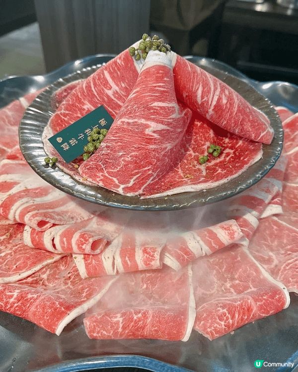 來自台北具人氣及性價比十分高的青花驕，餐廳內可自成一角共聚佳...