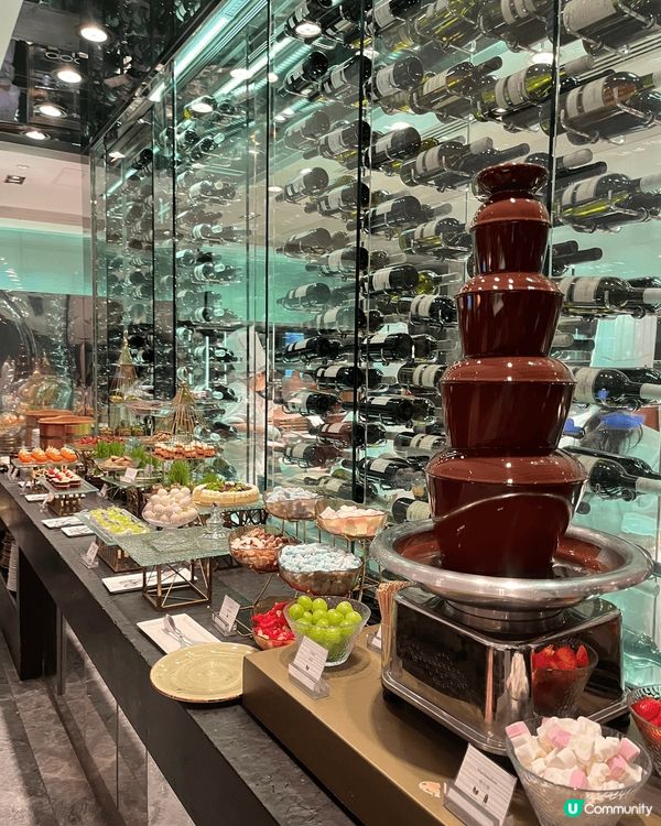 上個星期同朋友去咗美麗華酒店Yamm試佢地嘅週末早午餐🥰款式...