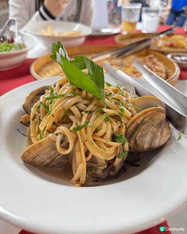 入到長洲，大家都係食大魚蛋唔同糯米糍。今日特登搵間餐廳，喺海...