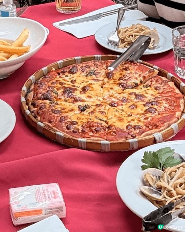 入到長洲，大家都係食大魚蛋唔同糯米糍。今日特登搵間餐廳，喺海...