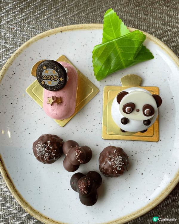 香港富麗敦海洋公園酒店星耀廳自助餐，環境優美，食物豐富，特別...