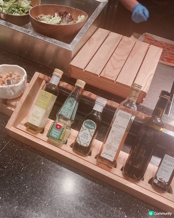 觀塘如心酒店半自助餐😋  $1099.2 四人食抵到爆！