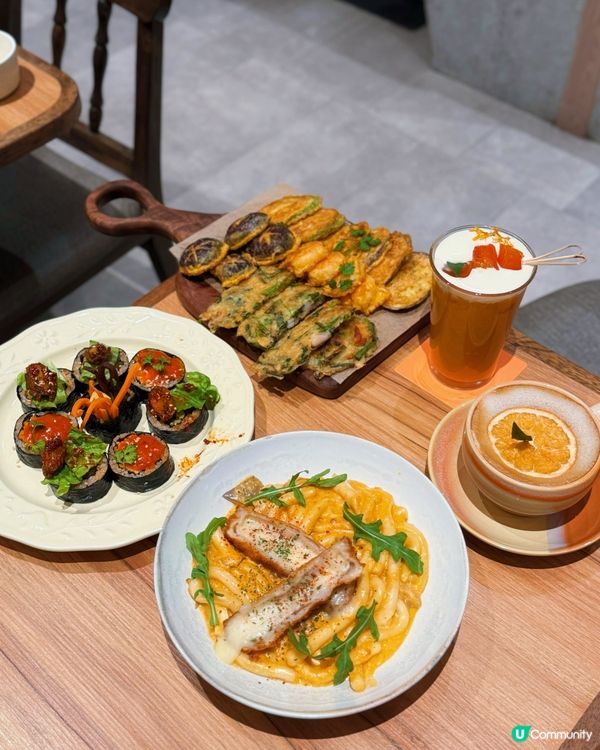 韓式咖啡店☕️鮑魚紫菜飯卷食過未呀？😋‼️