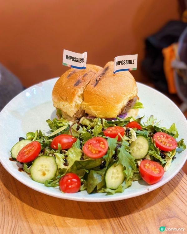 素年素食之旅 🍔🥗  
重拾素食樂趣，素年餐廳必試！