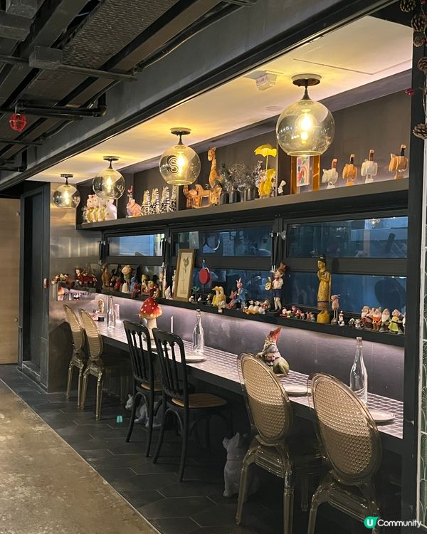 🎨🍰畫板蛋糕！😋

呢件蛋糕真係好正！😋  可以自己畫畫，仲