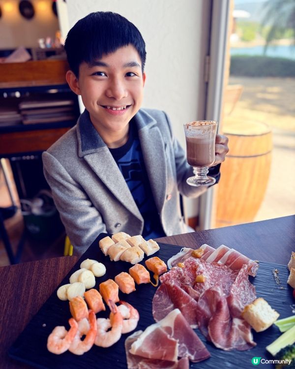 馬灣寫意靚景特色焦糖芝士火鍋