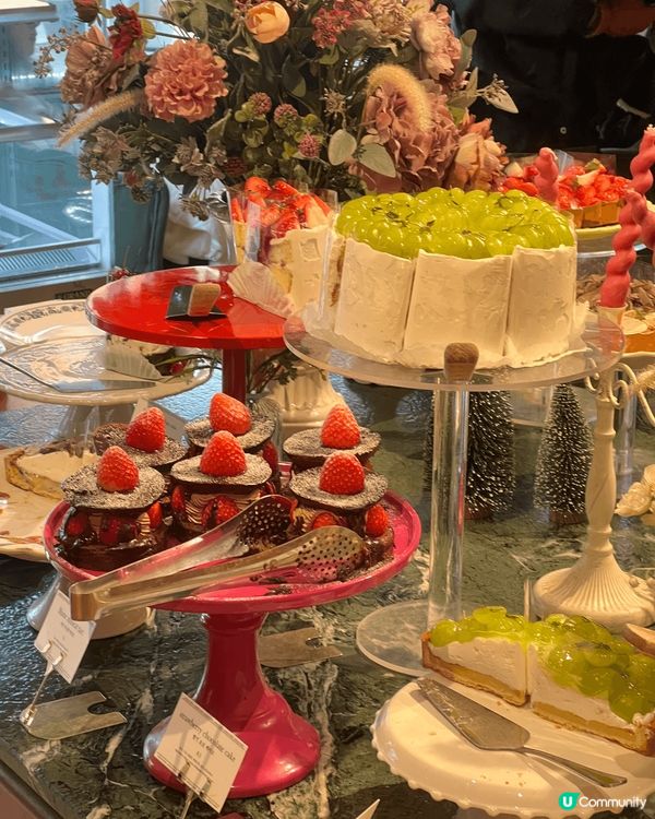 今個Christmas去韓國🇰🇷去咗好幾間人氣打卡嘅cafe...