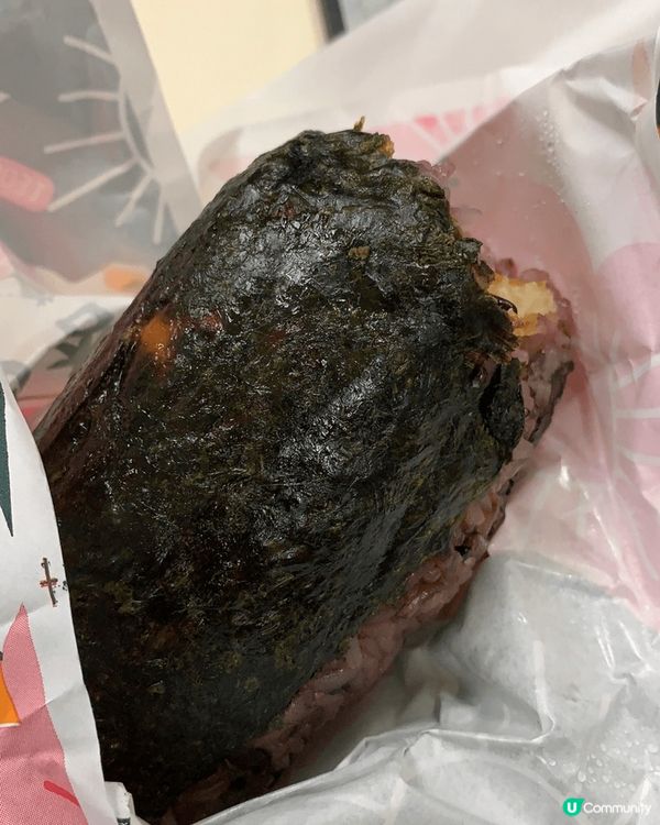 「阿杏飯團」有各式各樣嘅飯團組合，每一款都有獨特既口味同豐富...