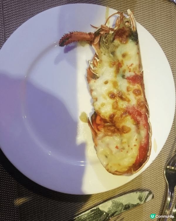 平安夜去維景酒店食自助餐，送半隻龍蝦，抵食又好食😋，大家值得...