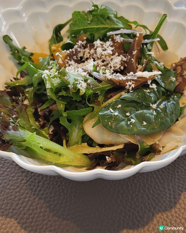 位於海港城全新開張的中西fusion料理， 將 中式食材用西...