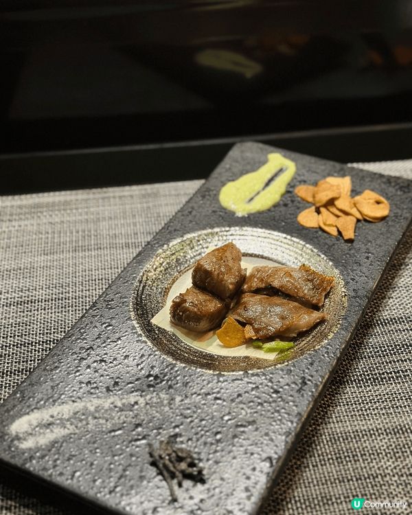 秋田鐵板燒刺身專門店，絕對是生日紀念日或節日慶祝嘅好餐廳，除...