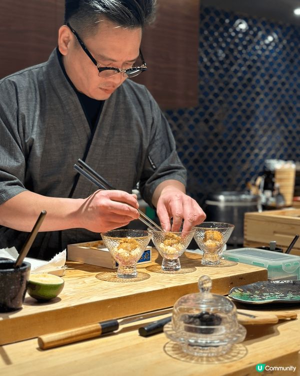 菊月町位於觀塘鴻圖道，餐廳提供廚師發辦、鐵板燒等高質料理。品...