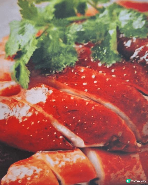 六小館中式酒樓 ，點心出色，價錢略貴，環境優美 可以一 试。...