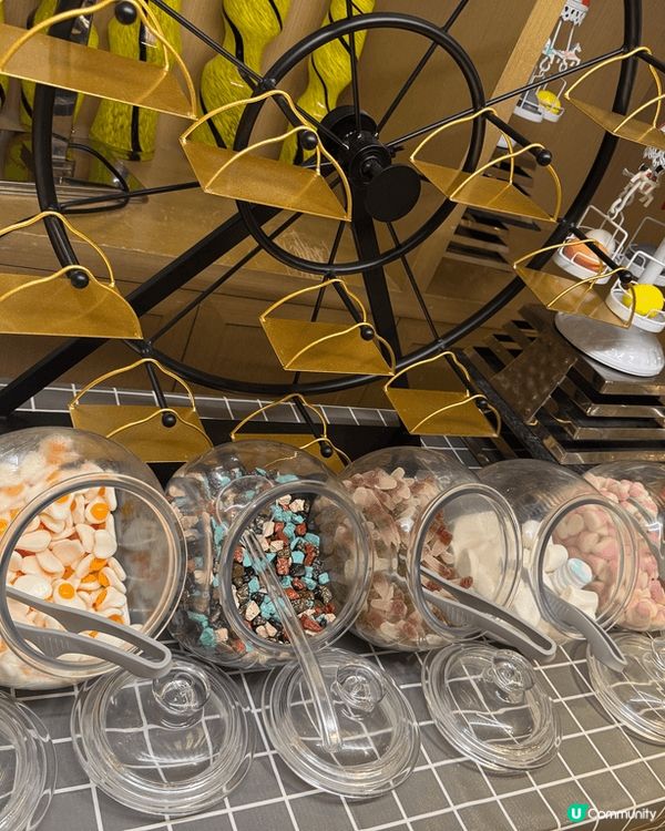 萬麗海景酒店甜品真的很出色😋特別是它的咖啡味芝士蛋糕同藍莓芝...