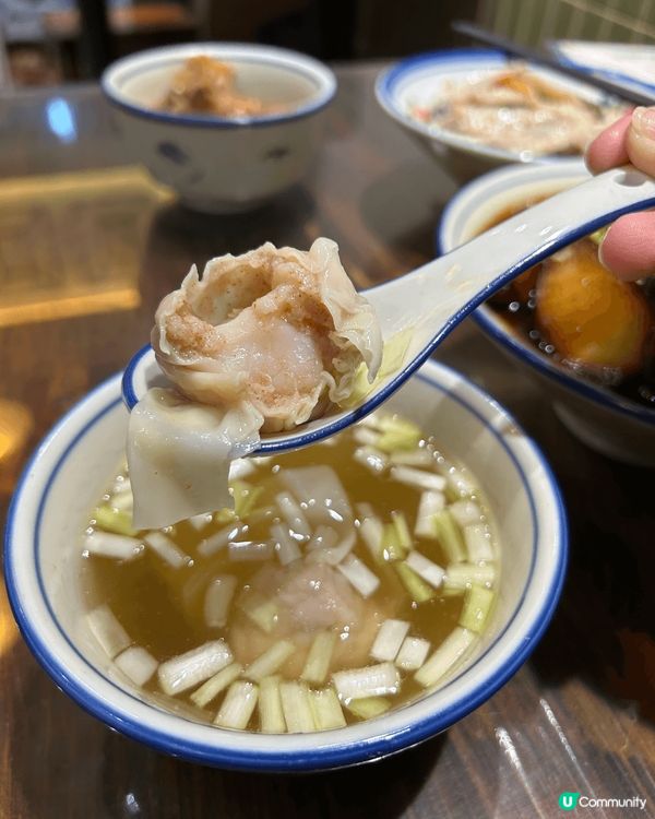 性價比極高港式美食，皮薄餡靚招牌鮮蝦雲吞，大力極推。