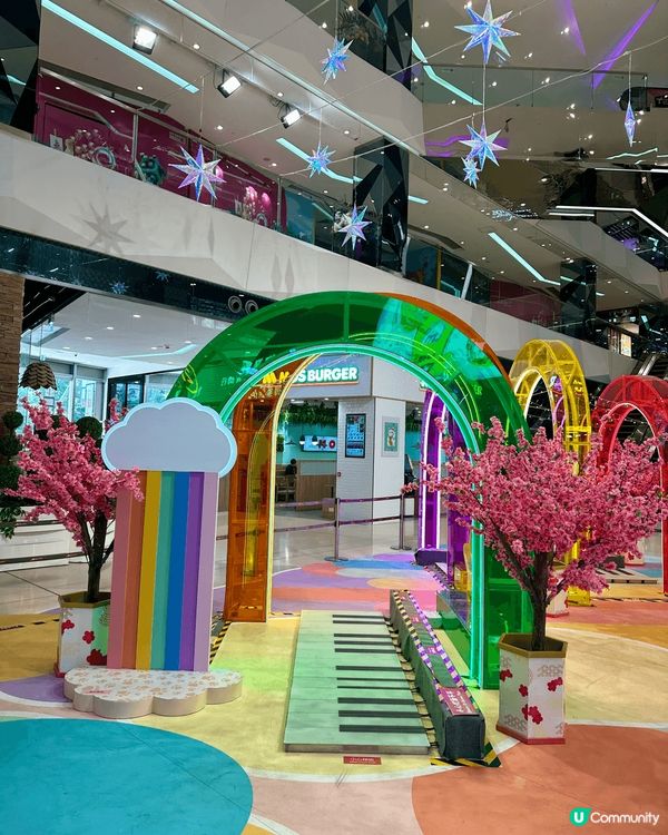 位於馬鞍山嘅”we go mall”商場，除咗有新年大型吹氣...