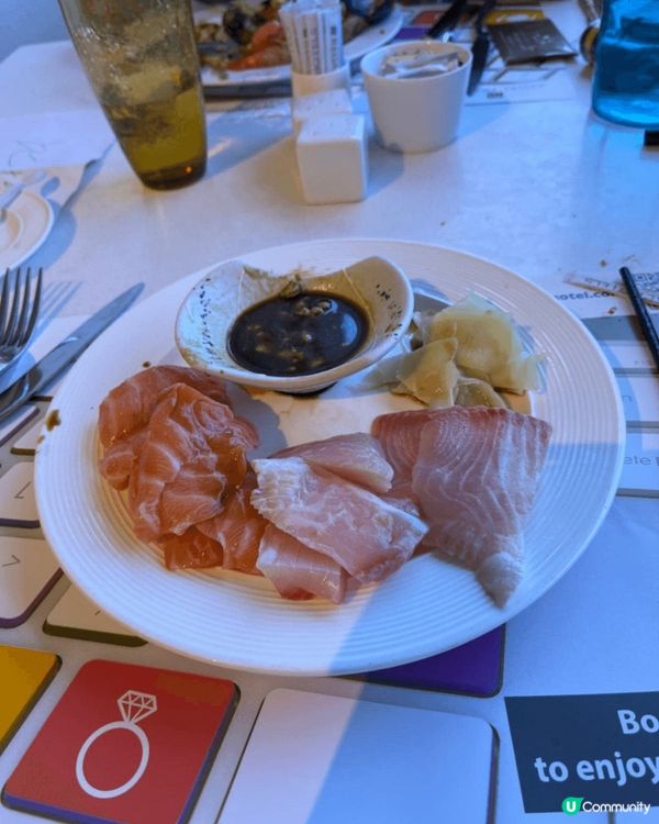 沙田麗豪酒店下午茶自助餐非常出色，人頭湧湧，有好多嘢食，包羅...