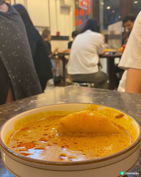 新景園咖哩小廚 - 春園街 🍛 大大份咖哩豬扒飯!遊客同地道...