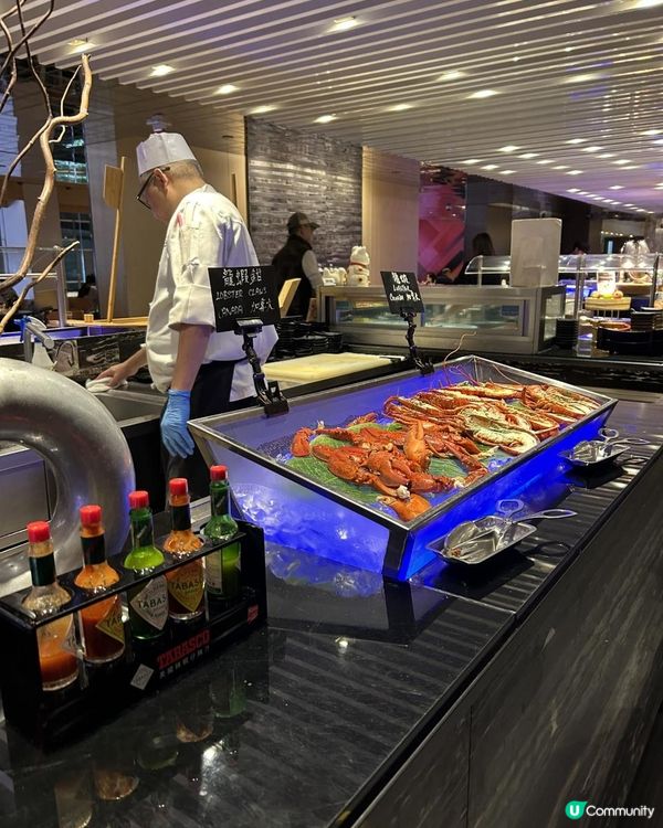 尖沙咀抵食買一送一自助餐！