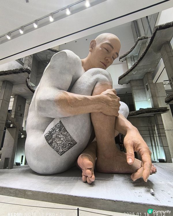 深圳萬象天地巨人展