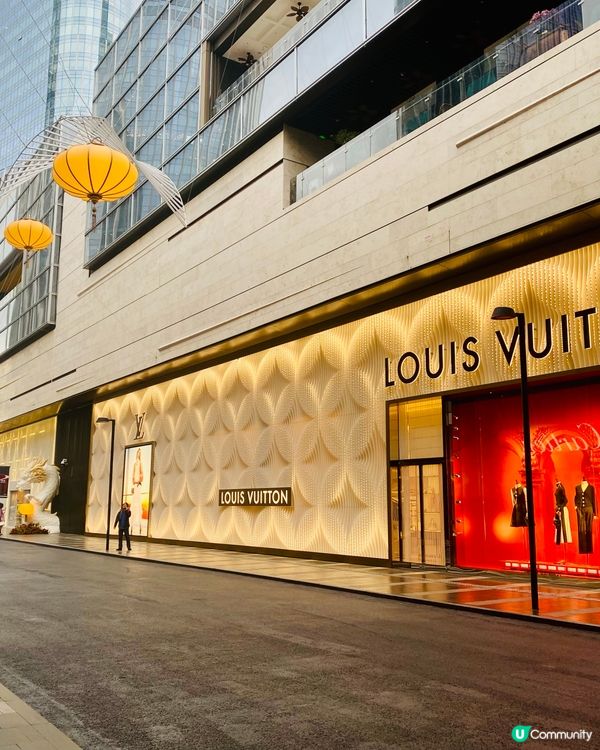 13號線開通 🚟 深圳灣萬象城 🧐 前檐書店 📙🔖