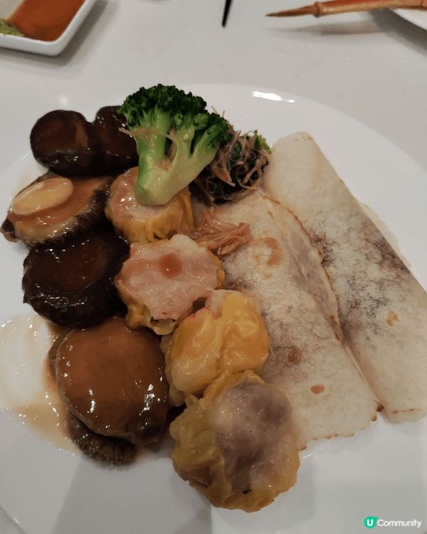 今年去位於金鍾的JW萬豪酒店的咖啡廳食自助餐慶祝老公生日🎉,...