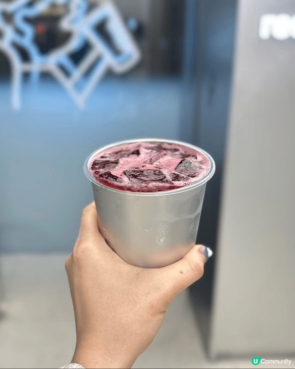 由1月12日，喜茶與HELLO KITTY嘅聯乘活動正式上線...