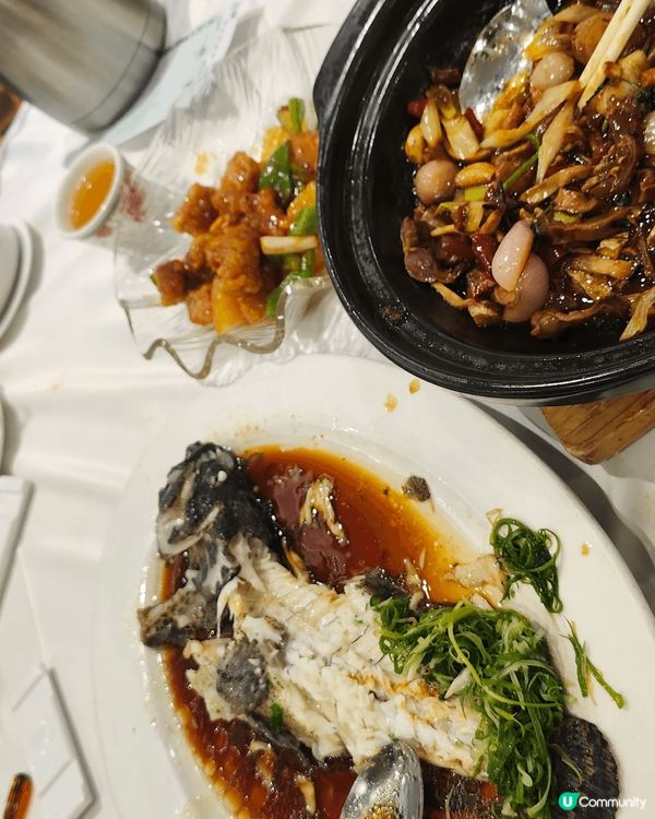 我最近去咗稻香超級漁港，去到睇到餐牌，真係哇一聲，大螃蟹震撼...