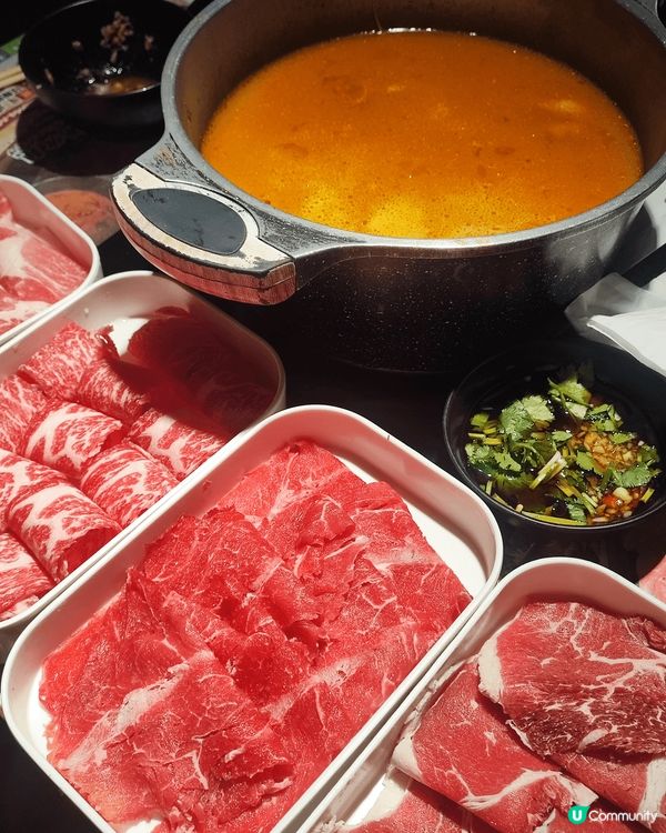 天氣咁凍，又想食雞煲又想打邊爐😂去咗熊本牛鍋，一個價錢可以食...