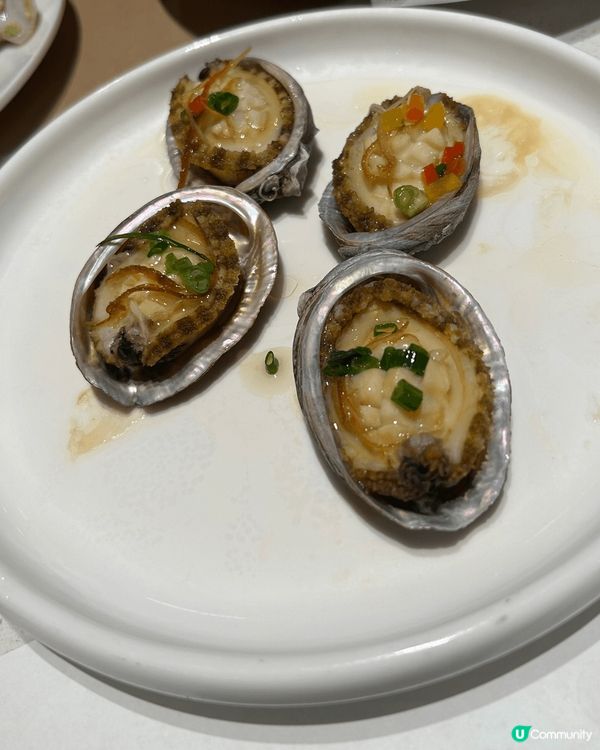 在深圳75船屋吃晚飯，可以自己選擇海鮮、烹調方法，海鮮價錢合...