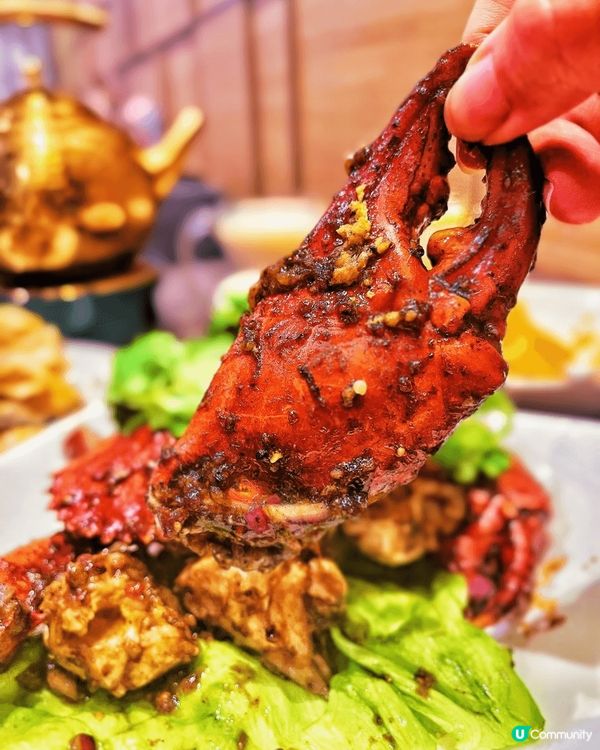 星洲黑胡椒炒辣蟹，真係非常之正！調味一流，仲要好大隻好好肉地...