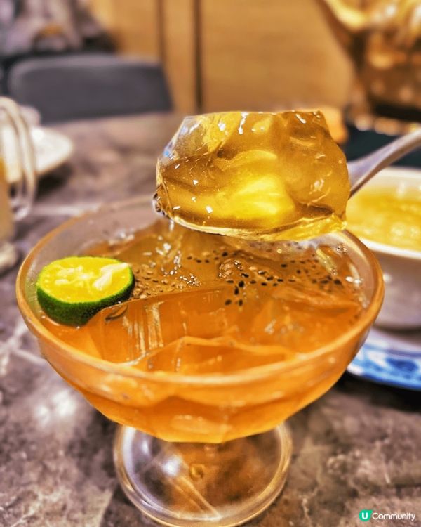 星洲黑胡椒炒辣蟹，真係非常之正！調味一流，仲要好大隻好好肉地...