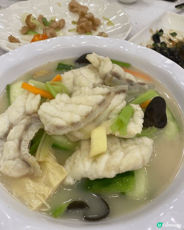 位於天水圍的采逸皇宮酒樓，色香味俱全。