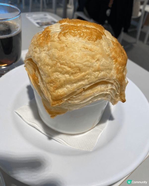 Ikea餐廳以其獨特的瑞典美食和舒適的環境聞名。推薦您品嚐他...