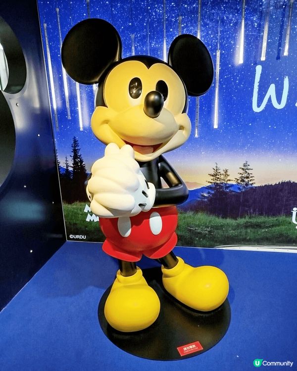 Harbour City 商場內狄士尼活動，有不同米奇和其他...