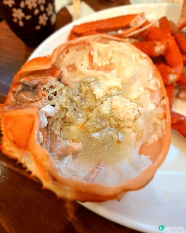 菠蘿咕嚕肉，咕嚕肉脆香，菠蘿系新鮮菠蘿汁多清甜。芝麻雞香脆，...