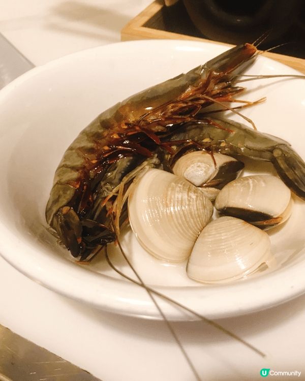 這個位於旺角的任食打邊爐餐廳，平日來就最適合不過的了！這裡有...