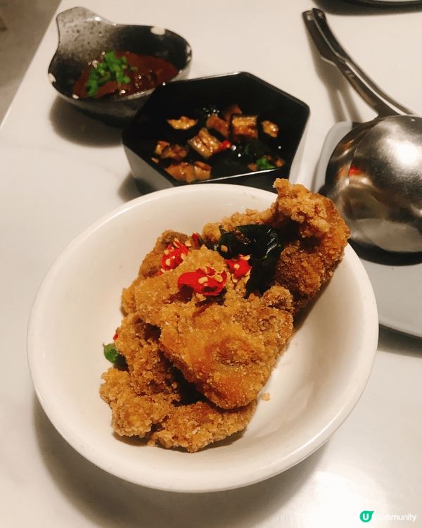 這個位於旺角的任食打邊爐餐廳，平日來就最適合不過的了！這裡有...