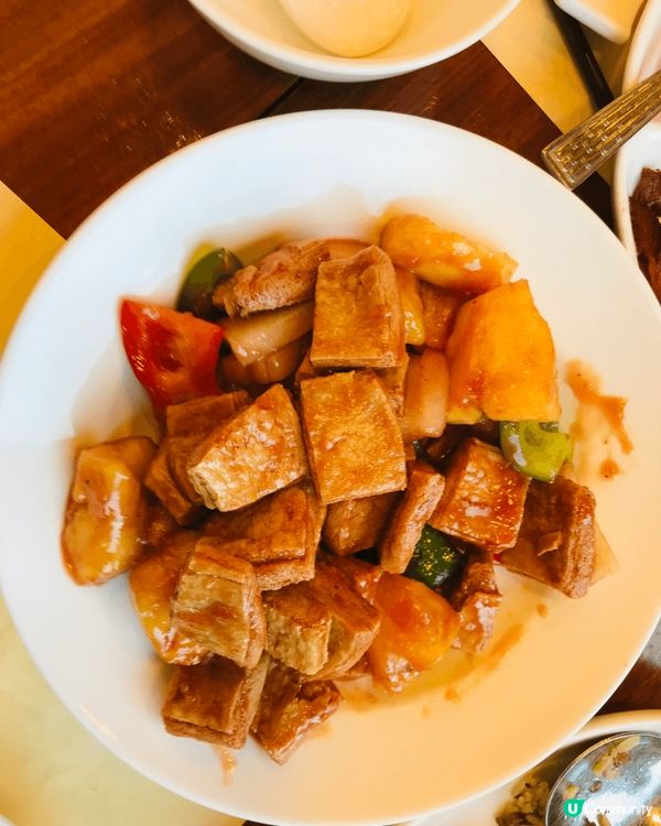 志蓮淨苑的齋菜非常之美味，價錢稍為貴少少，也都值得嘅。
