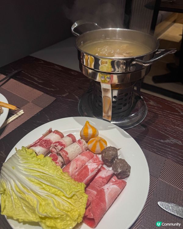 自助餐與圍爐煮茶的美味時光