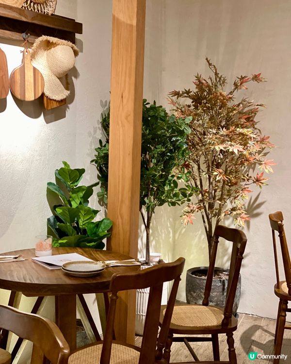 ✨香港🇭🇰-💬⚠️高質泰菜值得再訪⁉️💢 氛圍感十足‼️📣見內文✨