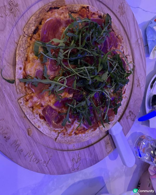 🐧 食飯睇企鵝，小朋友最愛！