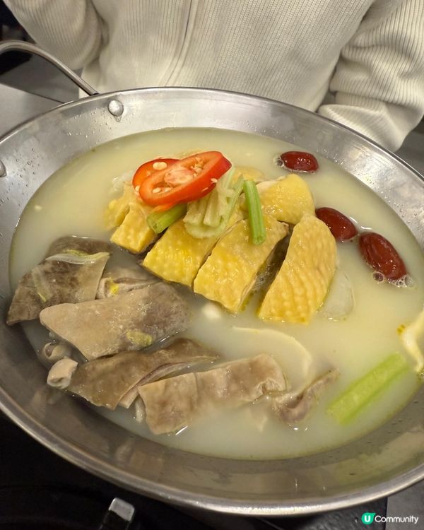 ♨️冬日暖笠笠之選 濃湯雞米線🐔