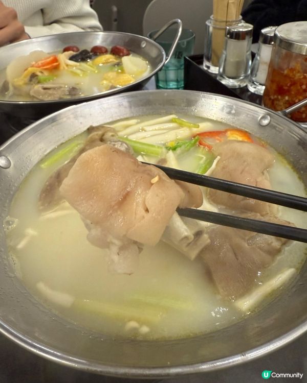 ♨️冬日暖笠笠之選 濃湯雞米線🐔