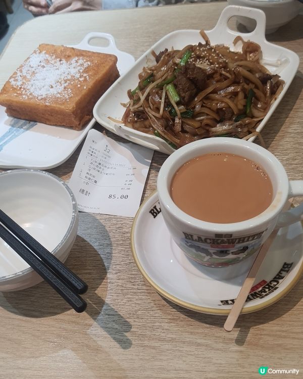 陪診後，一起午餐，由於醫生開會延遲診症時間，看完醫生後，又等...